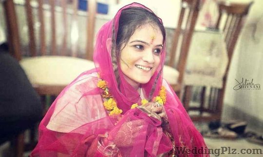 Hitesh Shivnani Photography Photographers and Videographers weddingplz