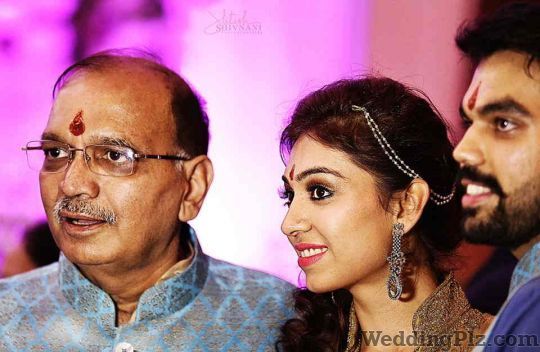 Hitesh Shivnani Photography Photographers and Videographers weddingplz