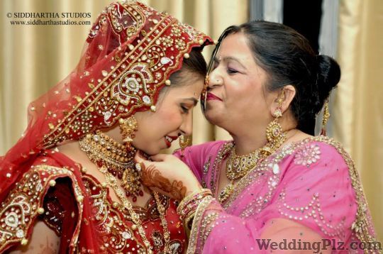 Siddhartha Studios Photographers and Videographers weddingplz