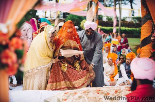 Karan Sidhu Photography Photographers and Videographers weddingplz