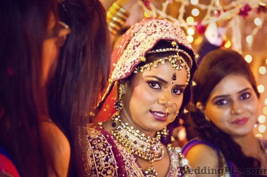 Auromira Films Photographers and Videographers weddingplz