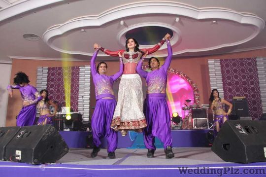 Snap n Snap Photographers and Videographers weddingplz