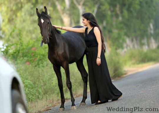 Snap n Snap Photographers and Videographers weddingplz