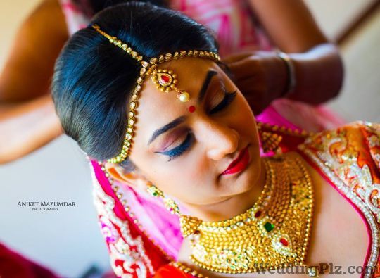 Aniket Mazumdar Photography Photographers and Videographers weddingplz
