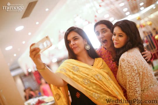 Miraage Photography Photographers and Videographers weddingplz