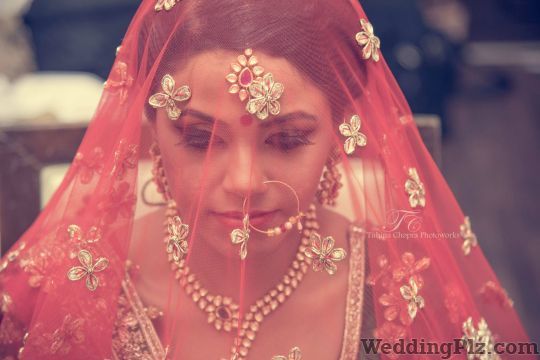 Tuhina Chopra Photoworks Photographers and Videographers weddingplz