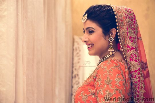 Tuhina Chopra Photoworks Photographers and Videographers weddingplz