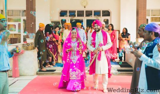 PhotozAapki Photographers and Videographers weddingplz