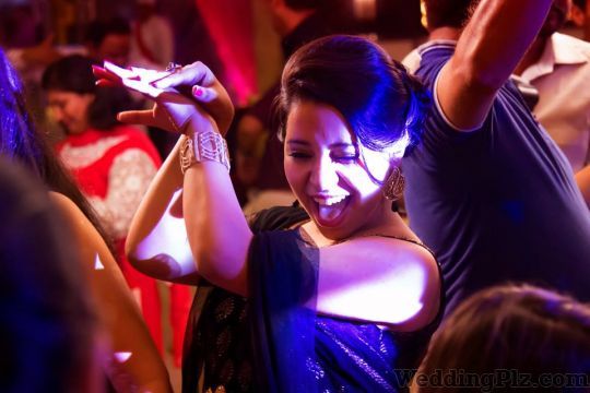 Candid Krazy Photographers and Videographers weddingplz