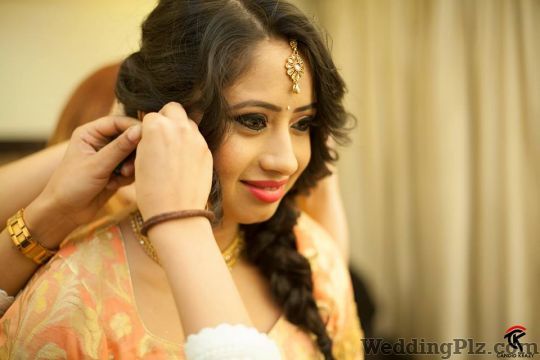 Candid Krazy Photographers and Videographers weddingplz