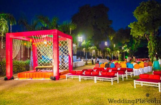 Photobooth9 Photographers and Videographers weddingplz