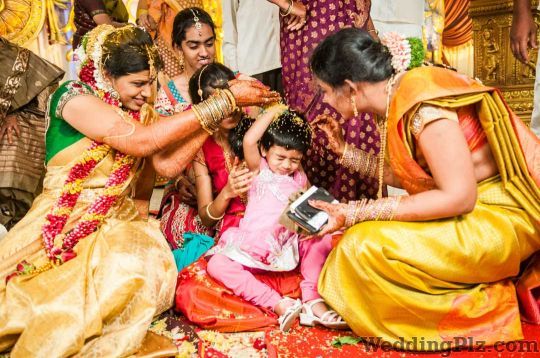 DropDstudio Photographers and Videographers weddingplz