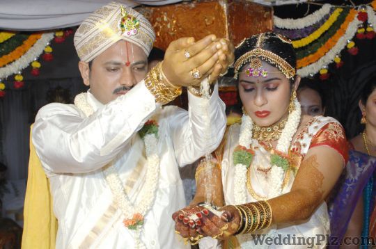 Foto Fashion Studio Photographers and Videographers weddingplz