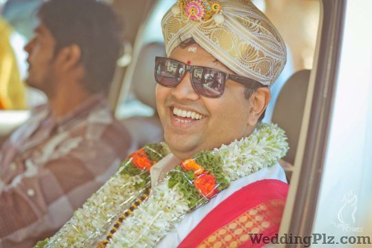The Candid Pictures Photographers and Videographers weddingplz