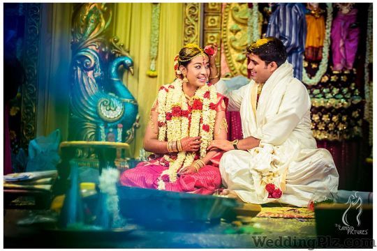 The Candid Pictures Photographers and Videographers weddingplz