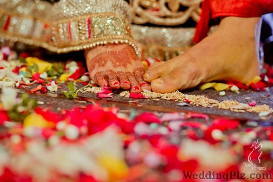 The Candid Pictures Photographers and Videographers weddingplz