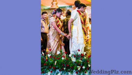 Creative Light Photography Photographers and Videographers weddingplz