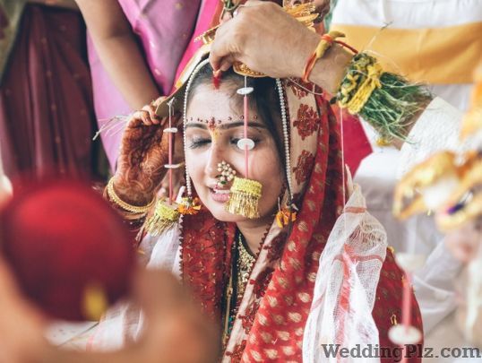 Mahesh Shantaram Photography Photographers and Videographers weddingplz