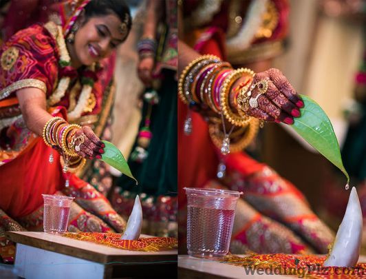 Manan Photography Photographers and Videographers weddingplz