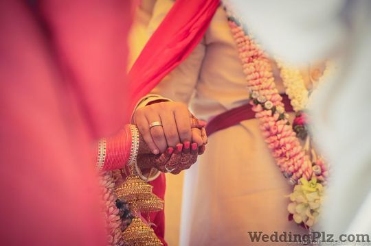 Manan Photography Photographers and Videographers weddingplz