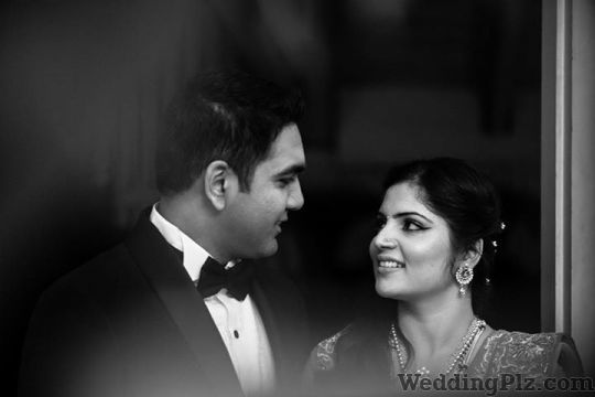 Vishal Deshpande Photography Photographers and Videographers weddingplz