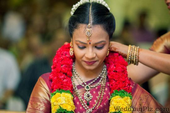 Vivek Krishnan Photography Photographers and Videographers weddingplz