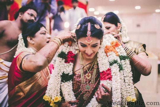 Vivek Krishnan Photography Photographers and Videographers weddingplz