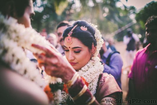 Vivek Krishnan Photography Photographers and Videographers weddingplz