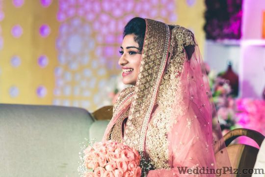 Vivek Krishnan Photography Photographers and Videographers weddingplz