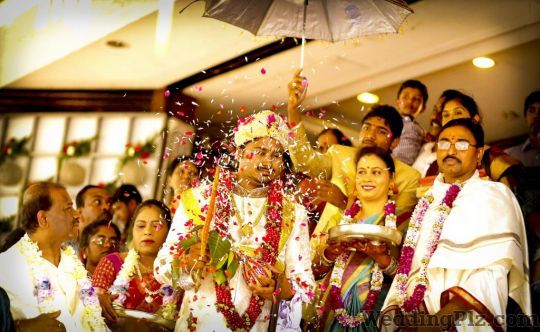 Arun Candid Wedding Photography Photographers and Videographers weddingplz