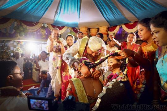 Arun Candid Wedding Photography Photographers and Videographers weddingplz