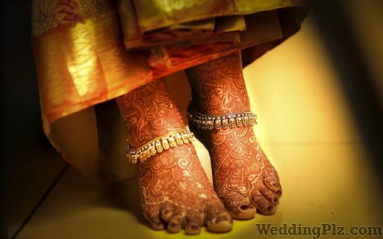 Arun Candid Wedding Photography Photographers and Videographers weddingplz