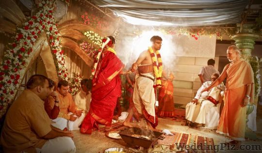 Arun Candid Wedding Photography Photographers and Videographers weddingplz