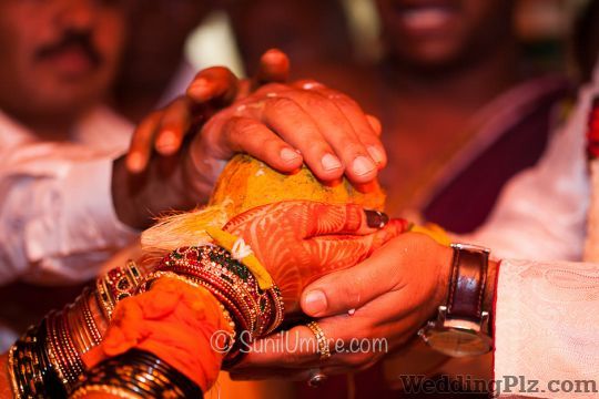 Sunil Umbre Photography Photographers and Videographers weddingplz