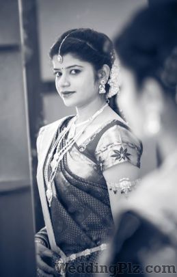 Pixel Freaks Photographers and Videographers weddingplz