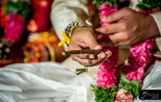 RJ Flicks Photographers and Videographers weddingplz