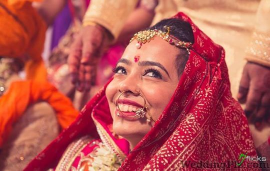 RJ Flicks Photographers and Videographers weddingplz
