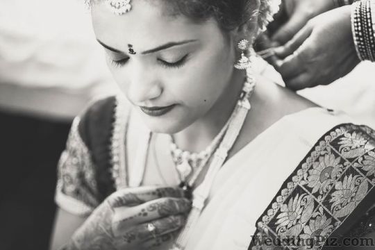 Vish Photography Photographers and Videographers weddingplz