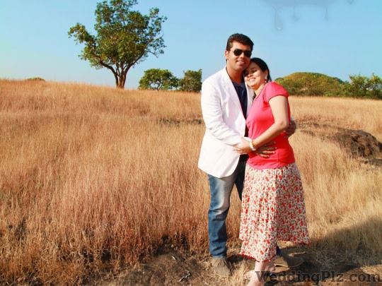 Candid Photography Photographers and Videographers weddingplz