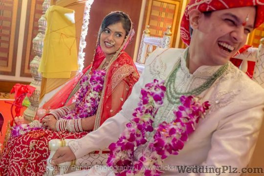 Sunny Pariani Photography Photographers and Videographers weddingplz