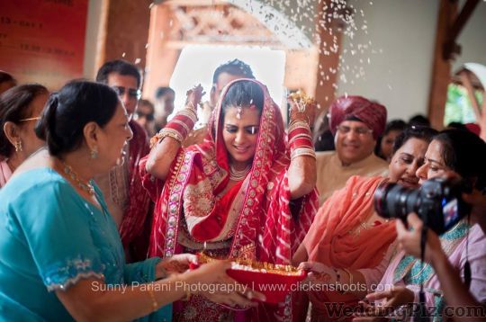 Sunny Pariani Photography Photographers and Videographers weddingplz