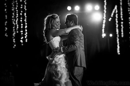 Sunny Pariani Photography Photographers and Videographers weddingplz