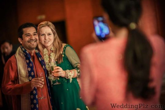 Sunny Pariani Photography Photographers and Videographers weddingplz