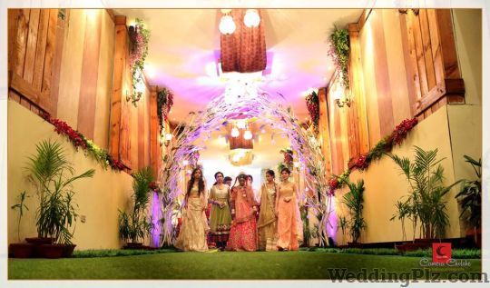Camera Cholche Photographers and Videographers weddingplz