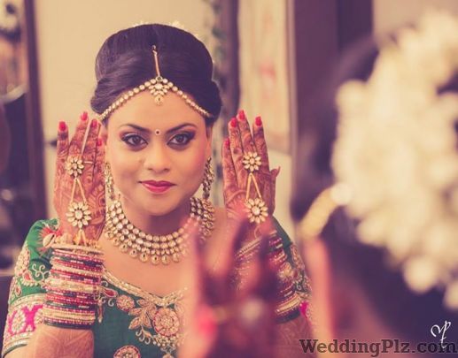Manish and Tejas Photography Photographers and Videographers weddingplz