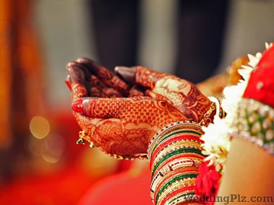 Smart Claps Weddings Photographers and Videographers weddingplz