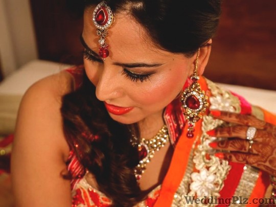 Picture Mantra Photographers and Videographers weddingplz
