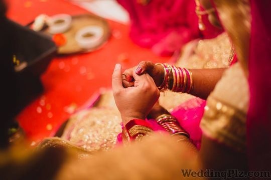 Amita and Suraaj Photography Photographers and Videographers weddingplz
