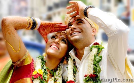Mallik Photos Photographers and Videographers weddingplz