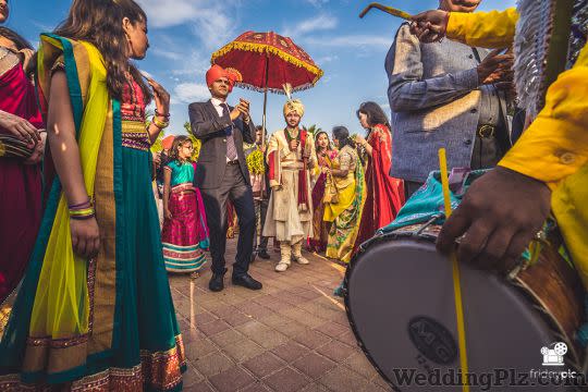 Fridaypic Photographers and Videographers weddingplz